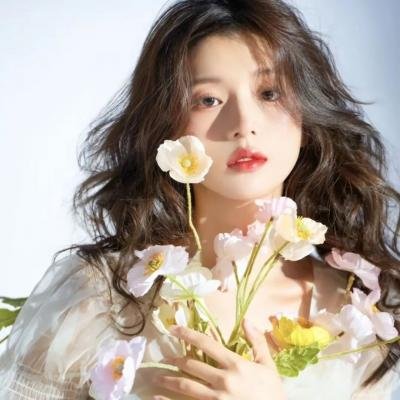 女神蒙上眼